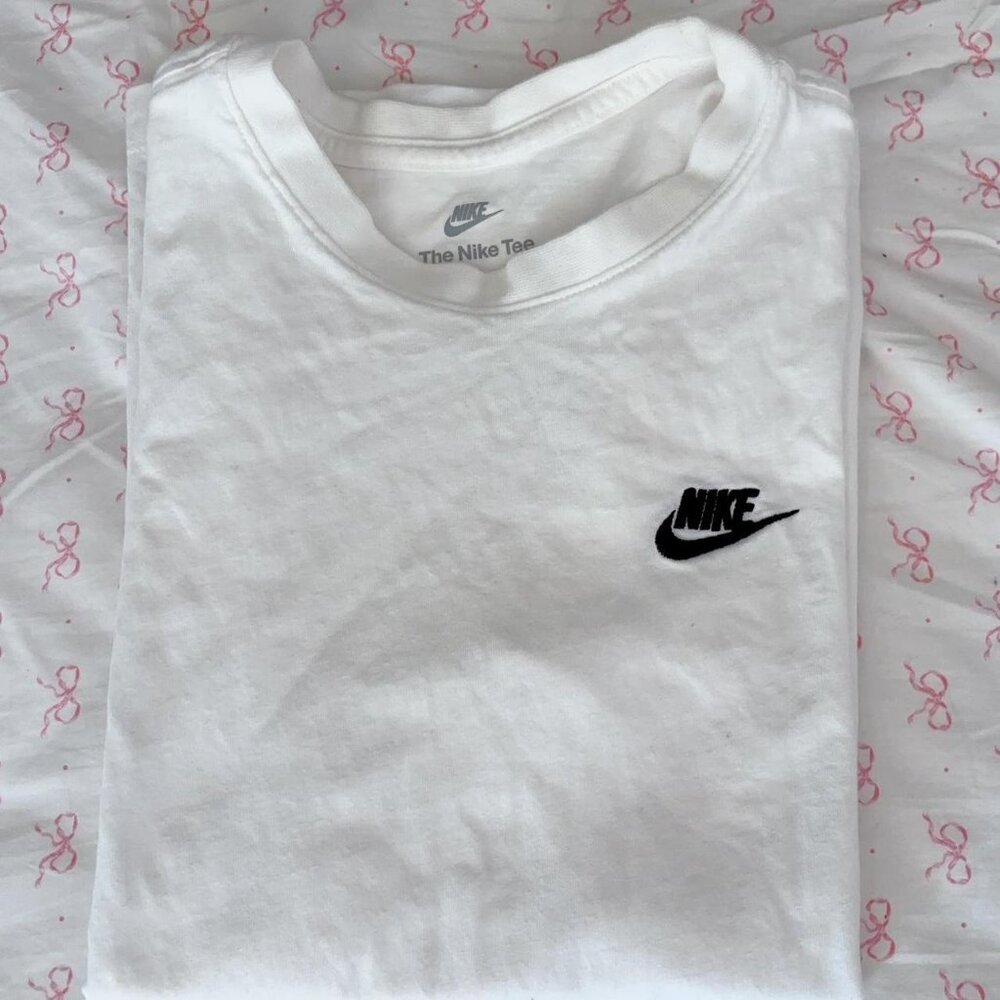 Nike Essential White Tee | Size Small | Classic Embroidered Swoosh - Size Small